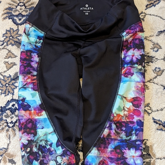 Set of 8 XS Leggings - Picture 3 of 6